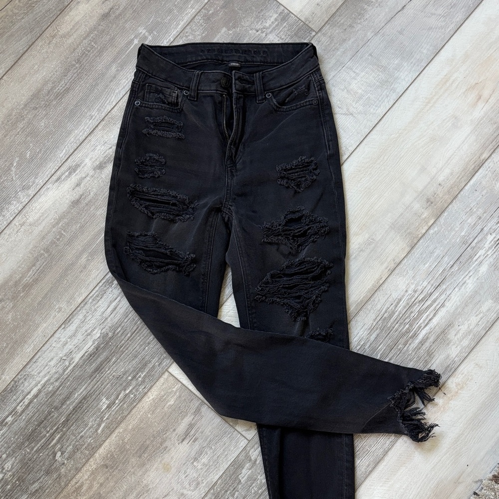 American Eagle Outfitters Black Distressed Boyfriend Jeans